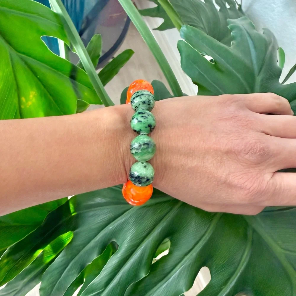 Ruby on Fuchsite & Howlite bracelet - Picture 5 of 6